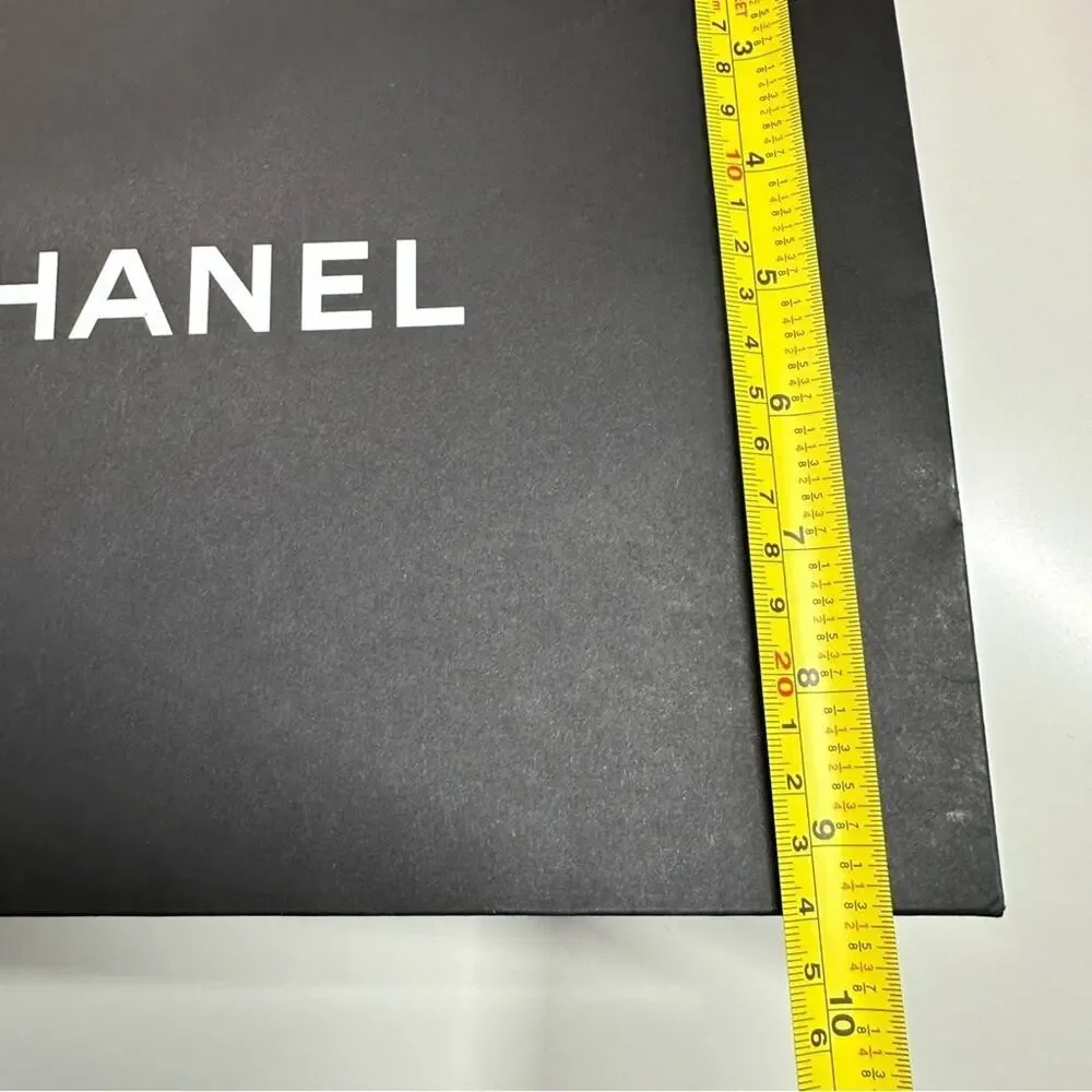 Chanel | Gift Bag/Ribbon | Black/White | W12 x H9.5 x D5 Inch